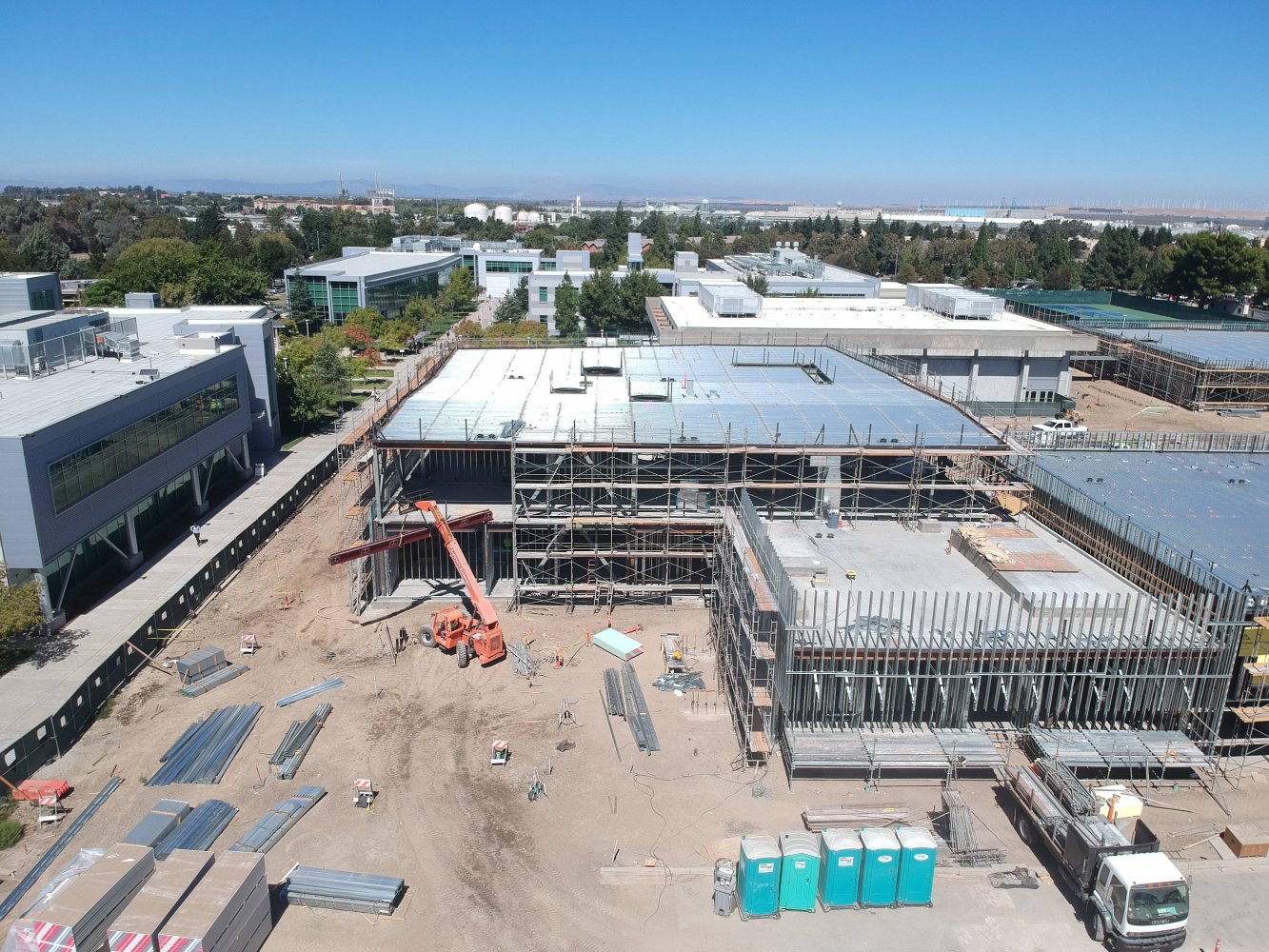 LMC Construction on 9/11/18 photo by Lilly Montero