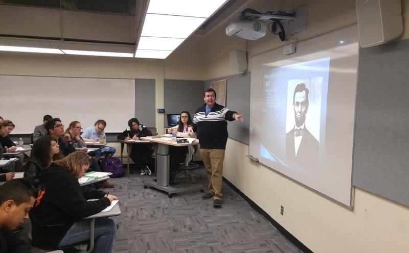 Joshua Bearden leads a class lecture on the post-Civil War Reconstruction era.