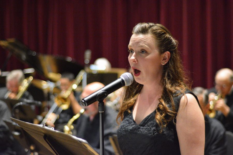 Heather Tinling singing with The Golden Gate Radio Orchestra 