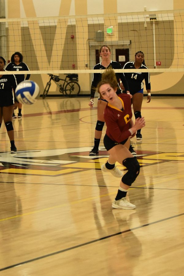 LMC womens volleyball aims for playoffs