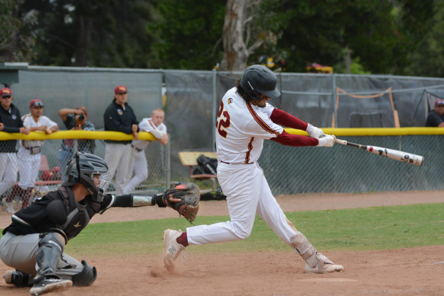 Los Medanos Mustangs baseball player Rocco Borelli hits a ball foul keeping the plate appearance alive.