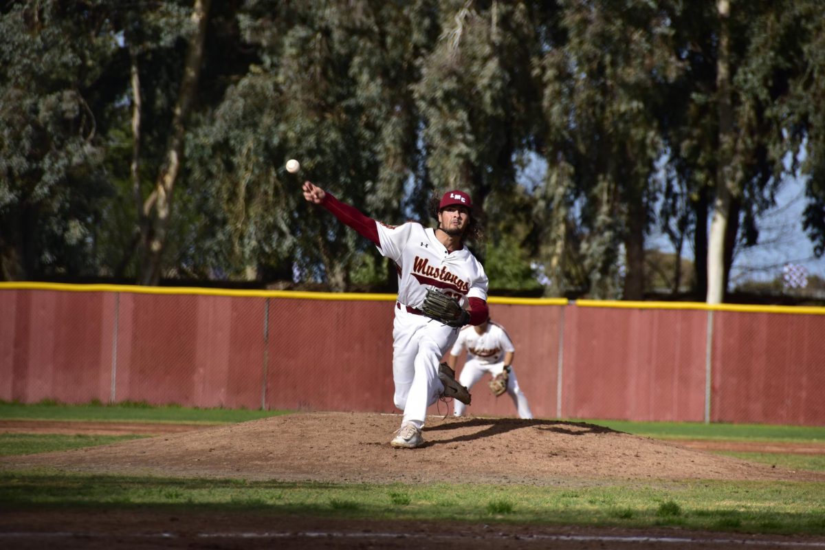 Mustangs+starting+pitcher+Rocco+Borrelli+throws+a+pitch+during+his+seven+inning%2C+10+strikeout+performance+against+Monterey+Peninsula+College+Thursday%2C+Feb.+1