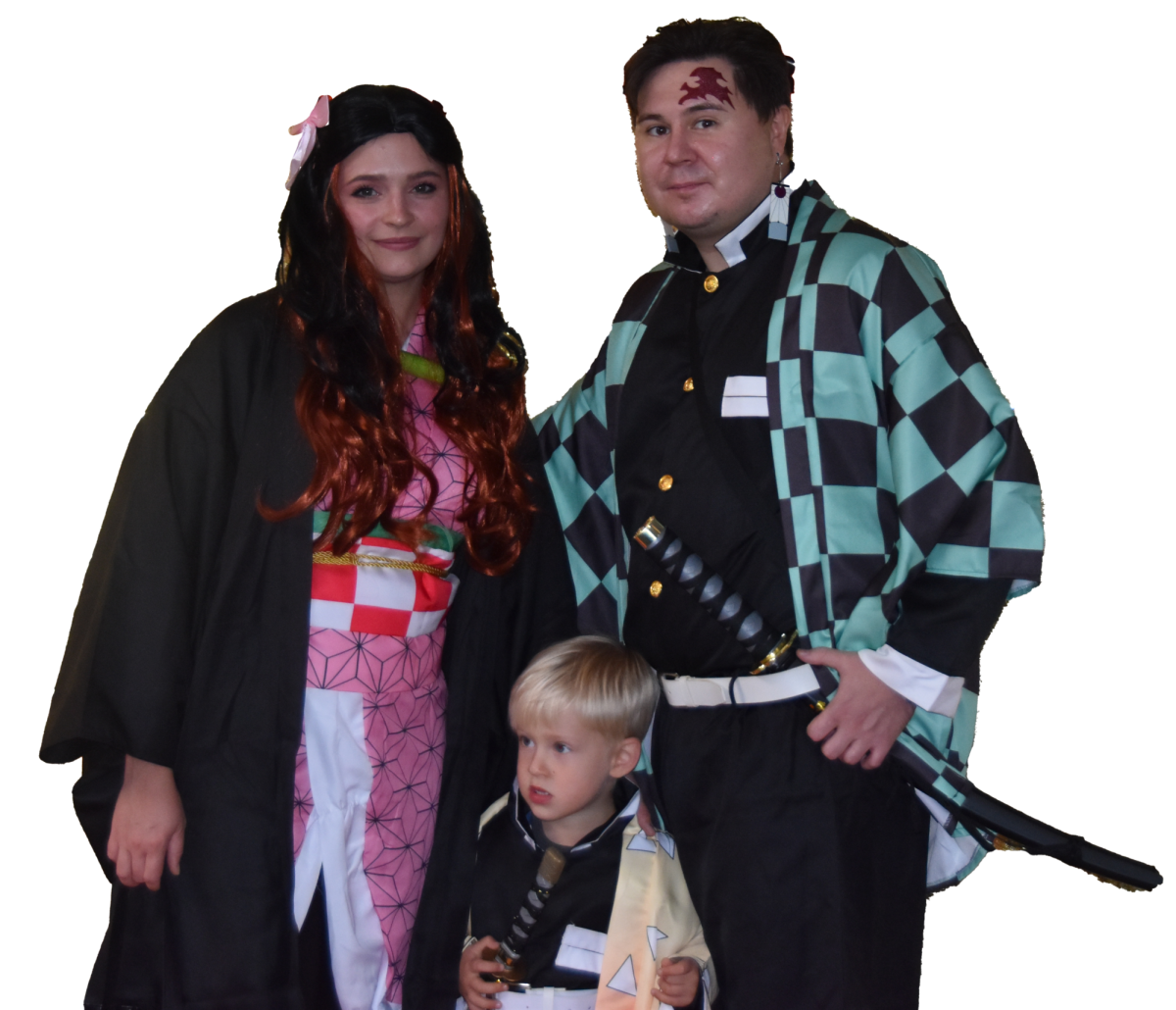 Russell Prudkiy as Tanjiro Kamado, Ryan Prudkiy as Zenitsun Agatsuma and Victoria Silanteva as Netzuko Kamado