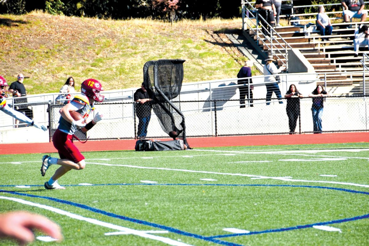 Wide reciever Ryan McKendry returns a punt from San Joaquin Delta last fall, looking to add to his 1,000 receiving yards in just one season. McKendry transferred to Washington State on a full ride. 